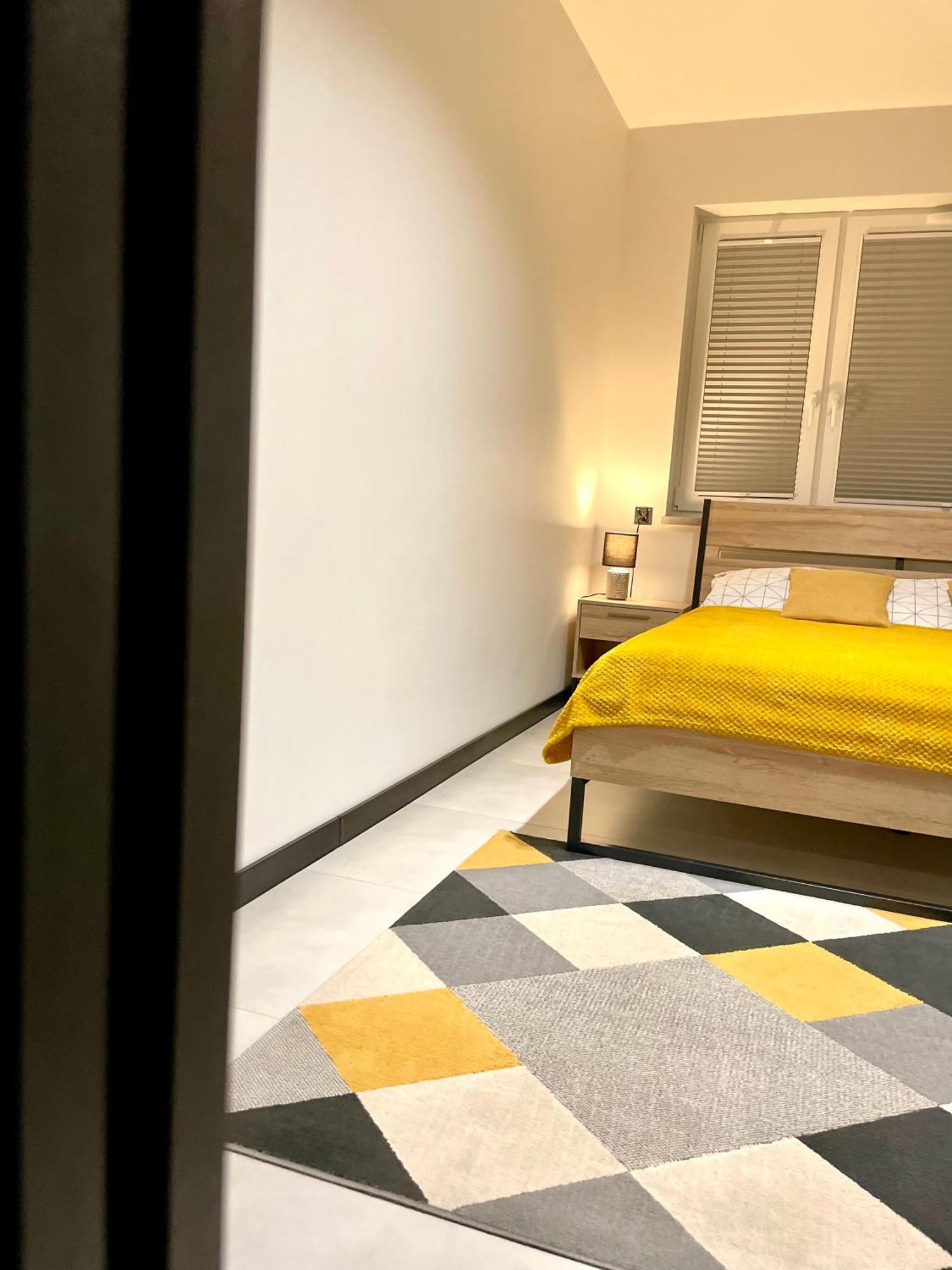 Apartament Twierdza Z Widokiem Na Jezioro Оструда Экстерьер фото