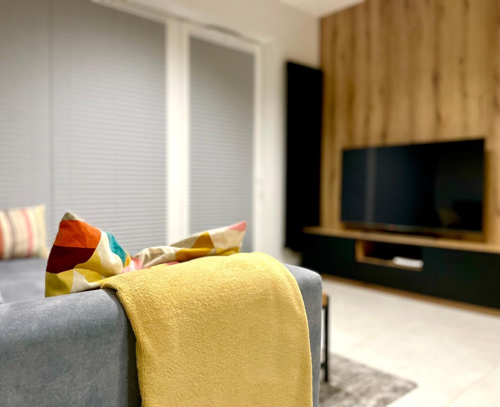 Apartament Twierdza Z Widokiem Na Jezioro Оструда Экстерьер фото